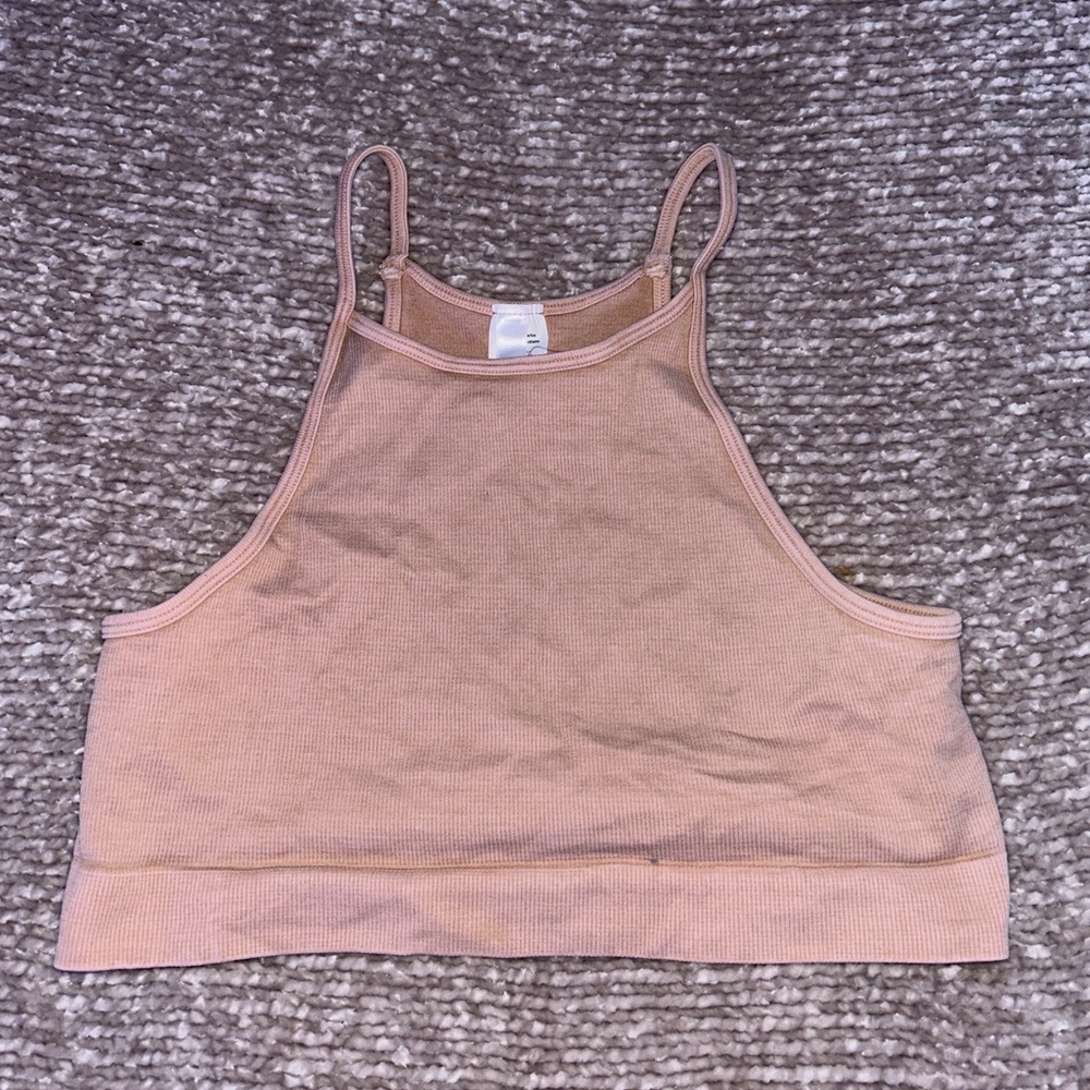 tan tank top!